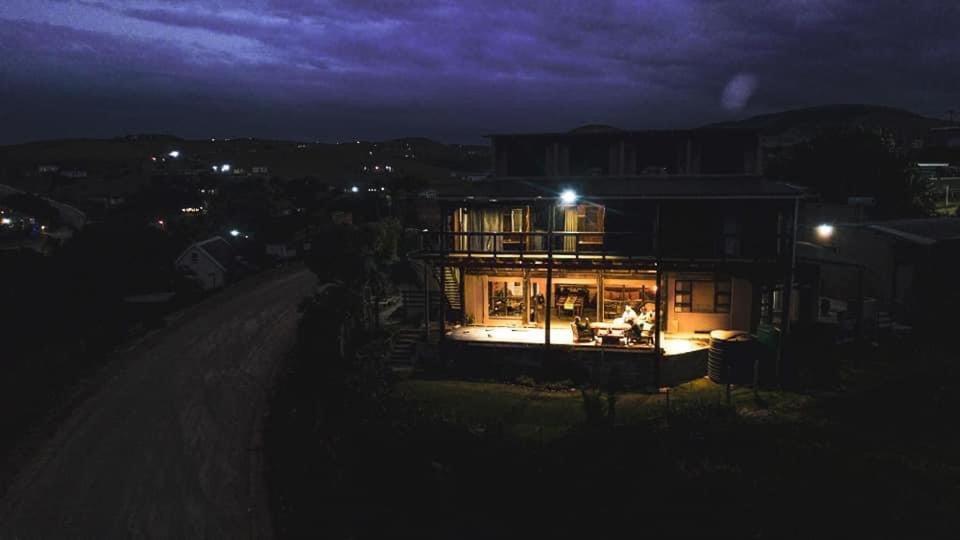 Coram Deo Saltywaves Double En-Suite Rooms With Sea Views Coffee Bay Exterior foto