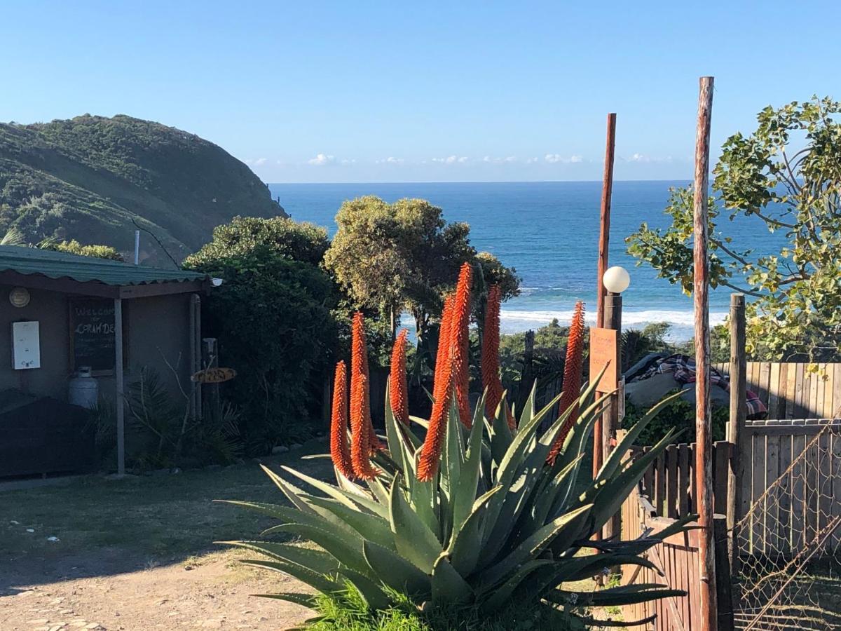 Coram Deo Saltywaves Double En-Suite Rooms With Sea Views Coffee Bay Exterior foto